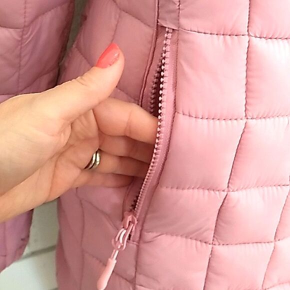Reebok NWT Women's Glacier Shield Packable Pink  Puffer Jacket. Size Medium - Picture 6 of 16
